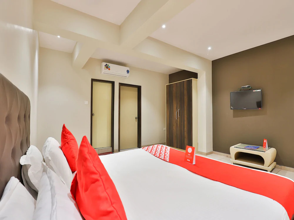 Hotel Navya Palace by OYO Rooms