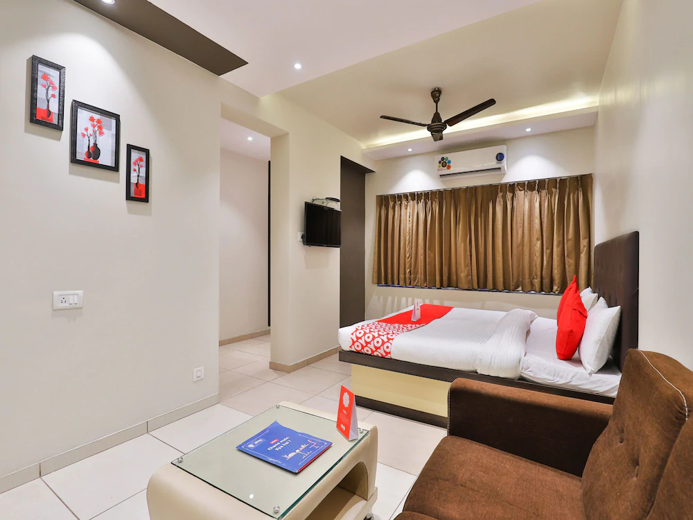 Hotel Navya Palace by OYO Rooms