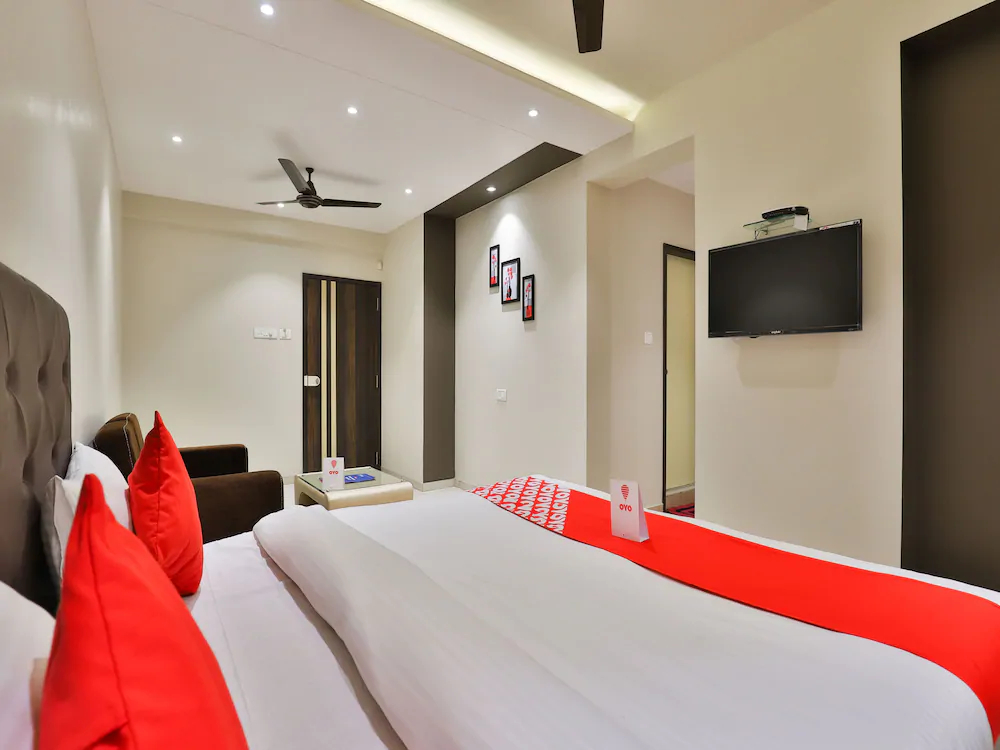Hotel Navya Palace by OYO Rooms