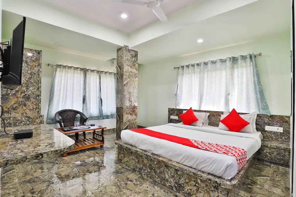 Hotel Silver By OYO Rooms