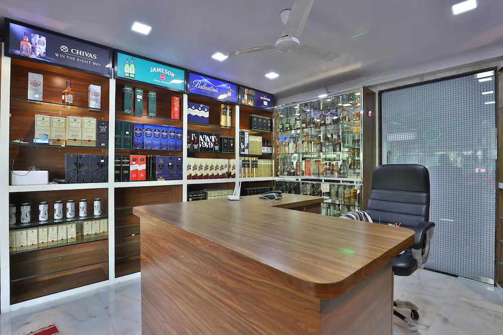 Hotel Silver By OYO Rooms