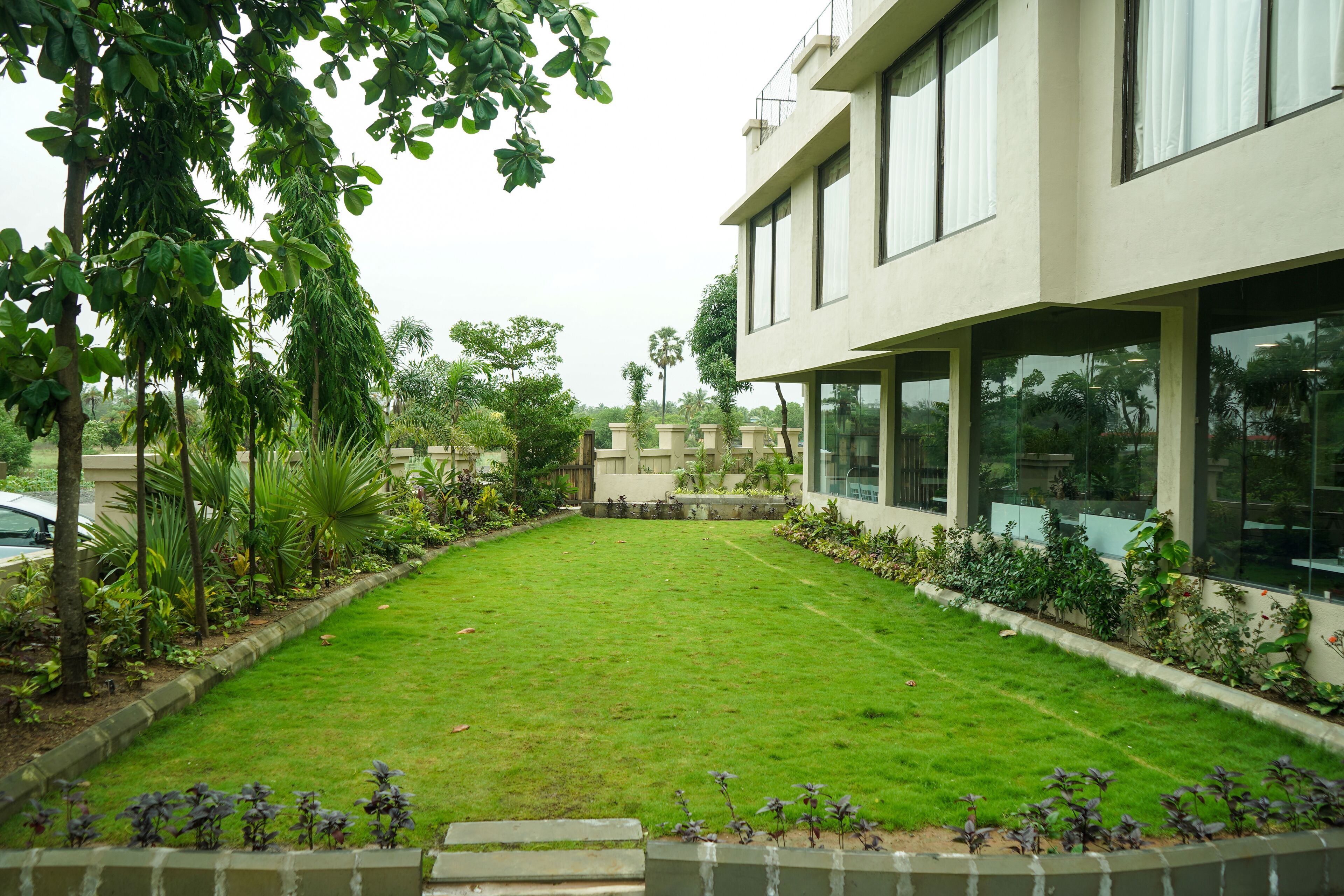 Nest Beacon Resort Daman