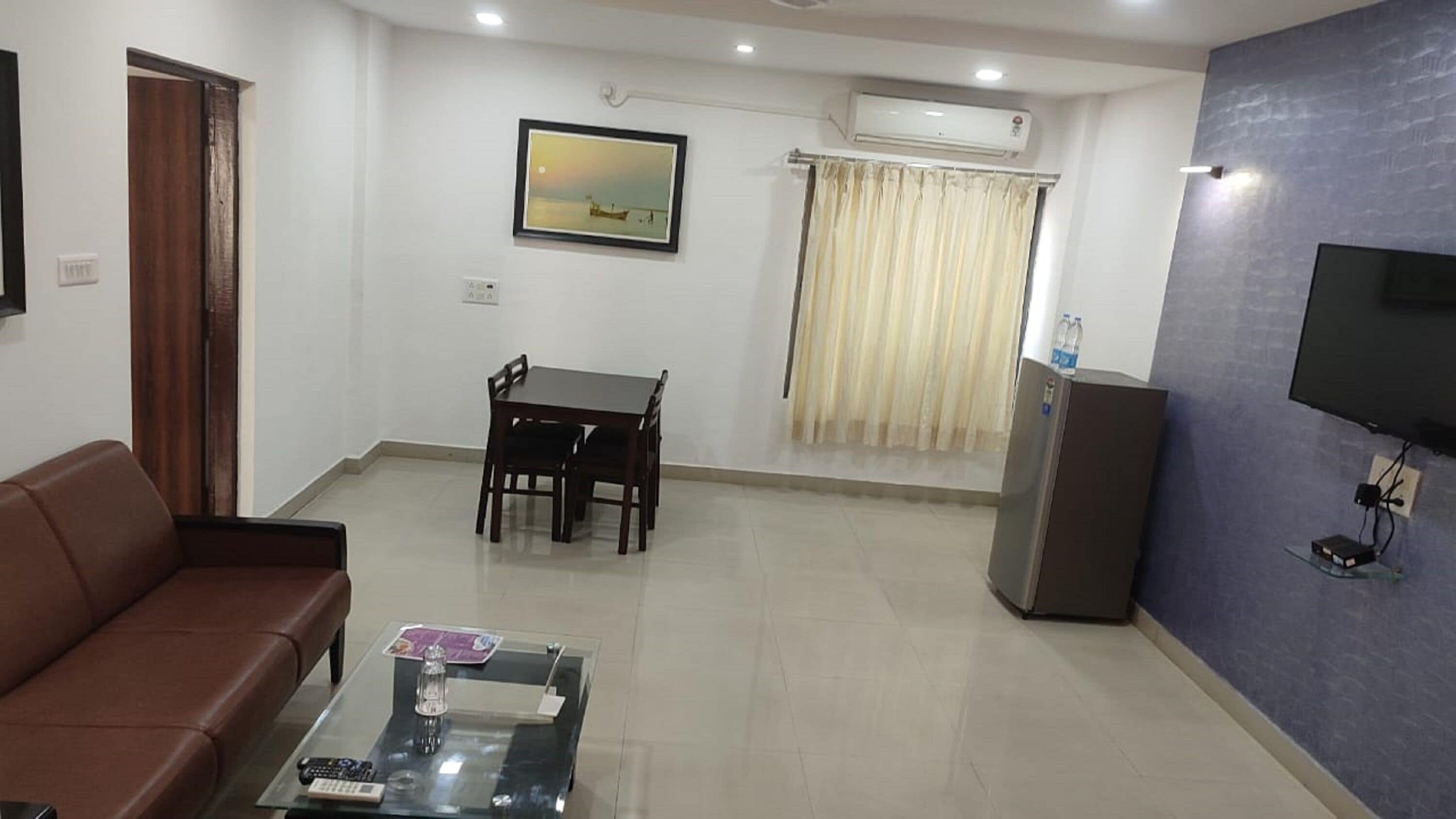 Purple Beds by VITS Daman