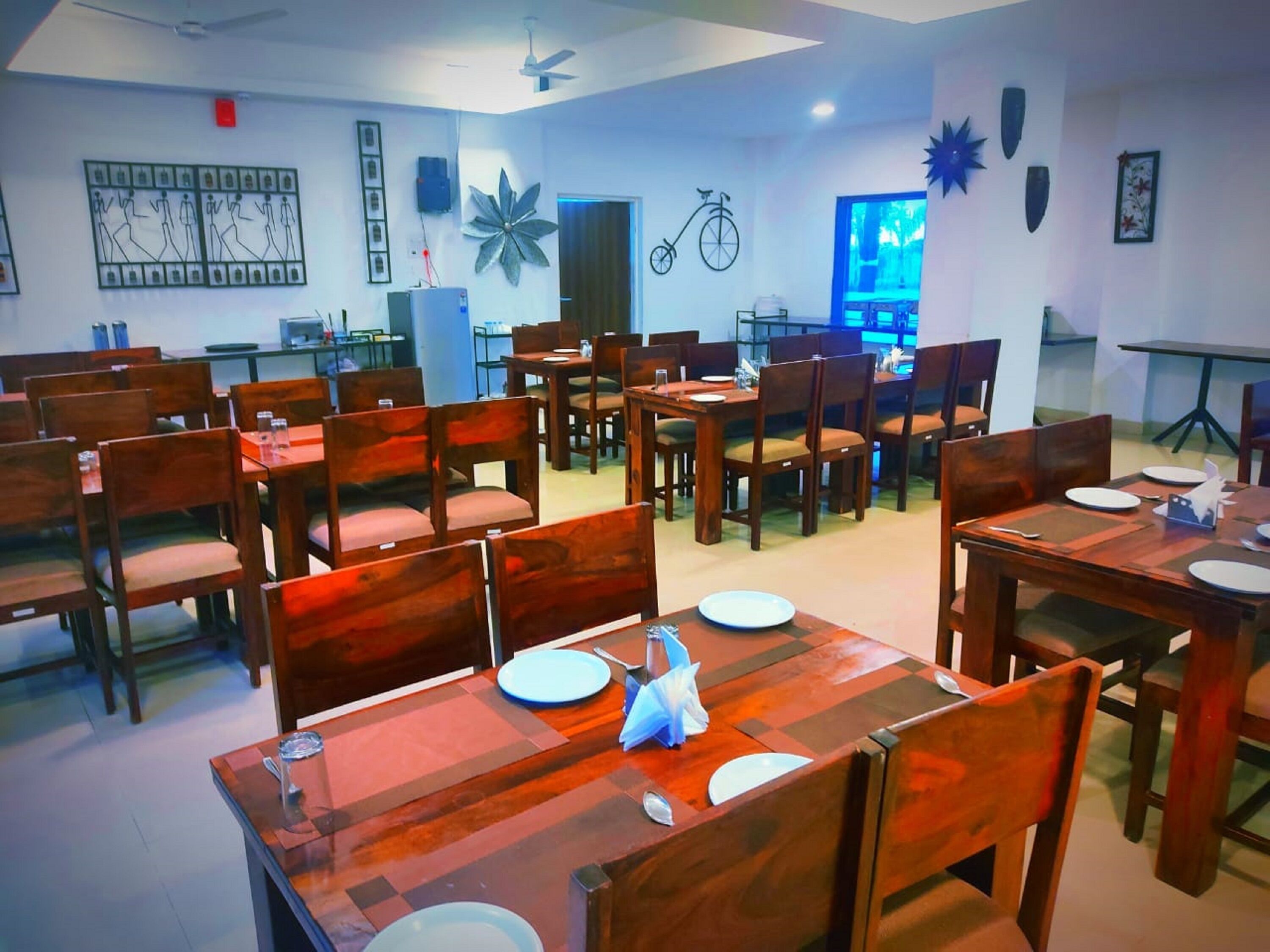 Purple Beds by VITS Daman