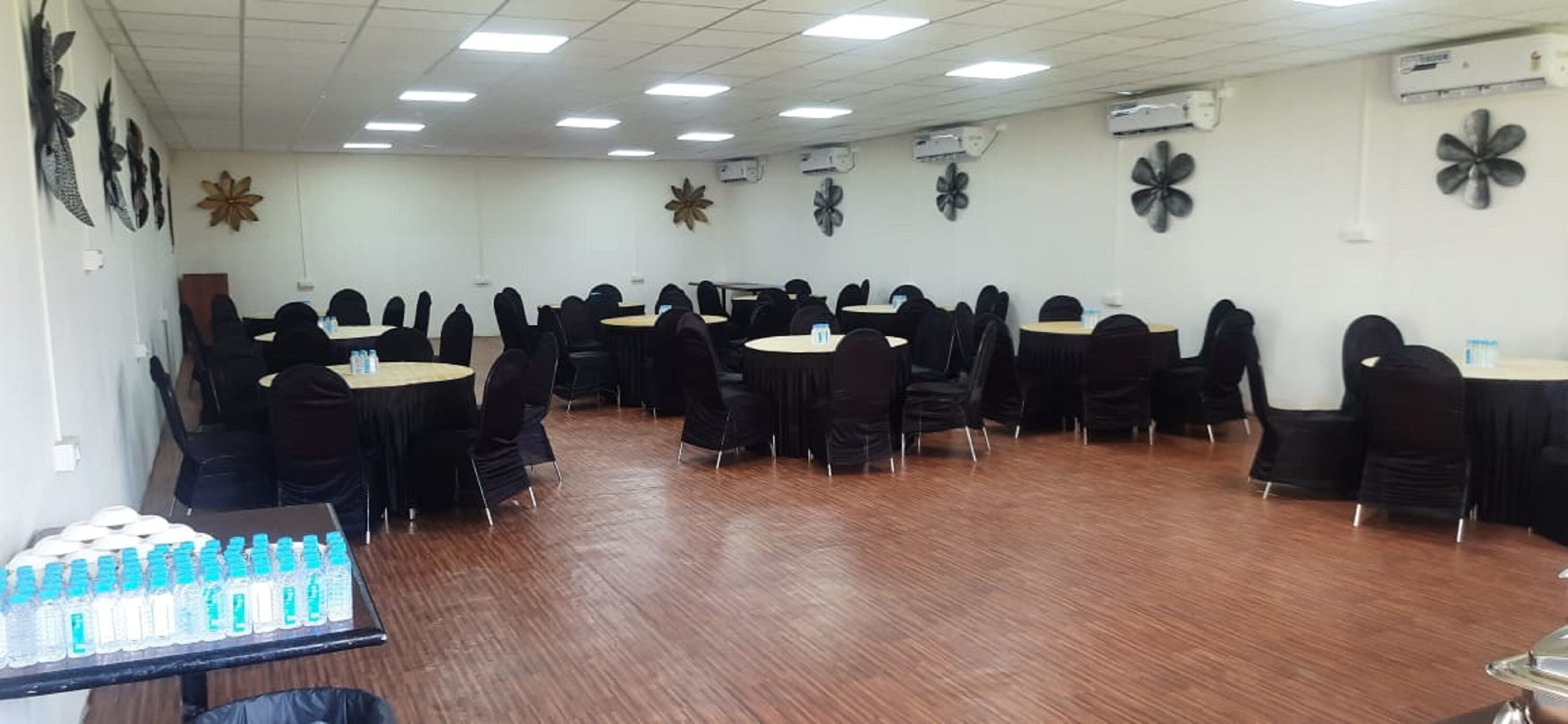 Purple Beds by VITS Daman