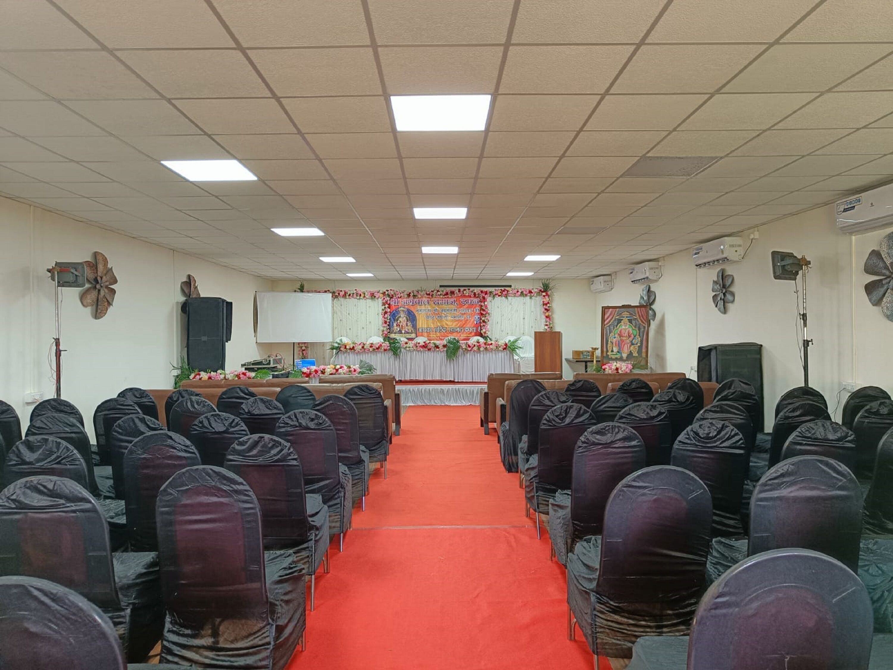 Purple Beds by VITS Daman