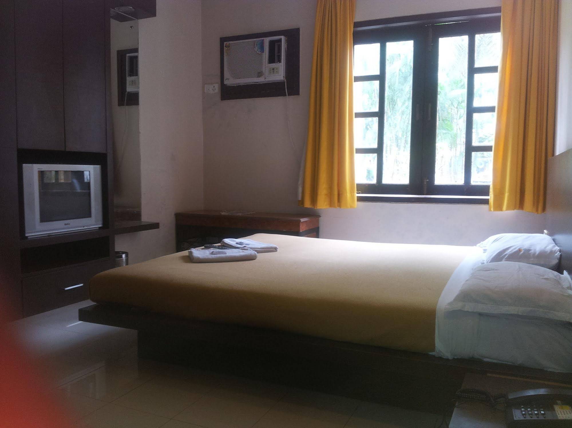 Silver Sands Beach Resort