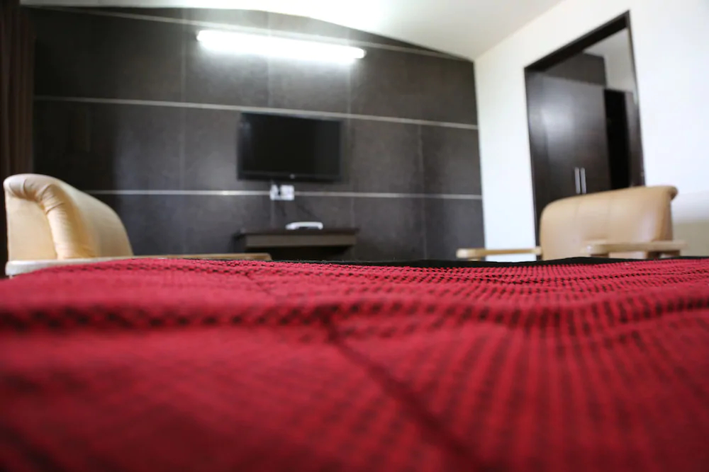 Hotel Khushi International