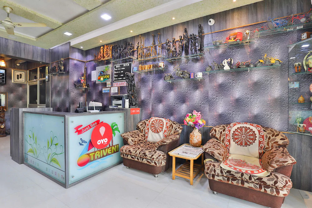 OYO 18385 Hotel Triveni