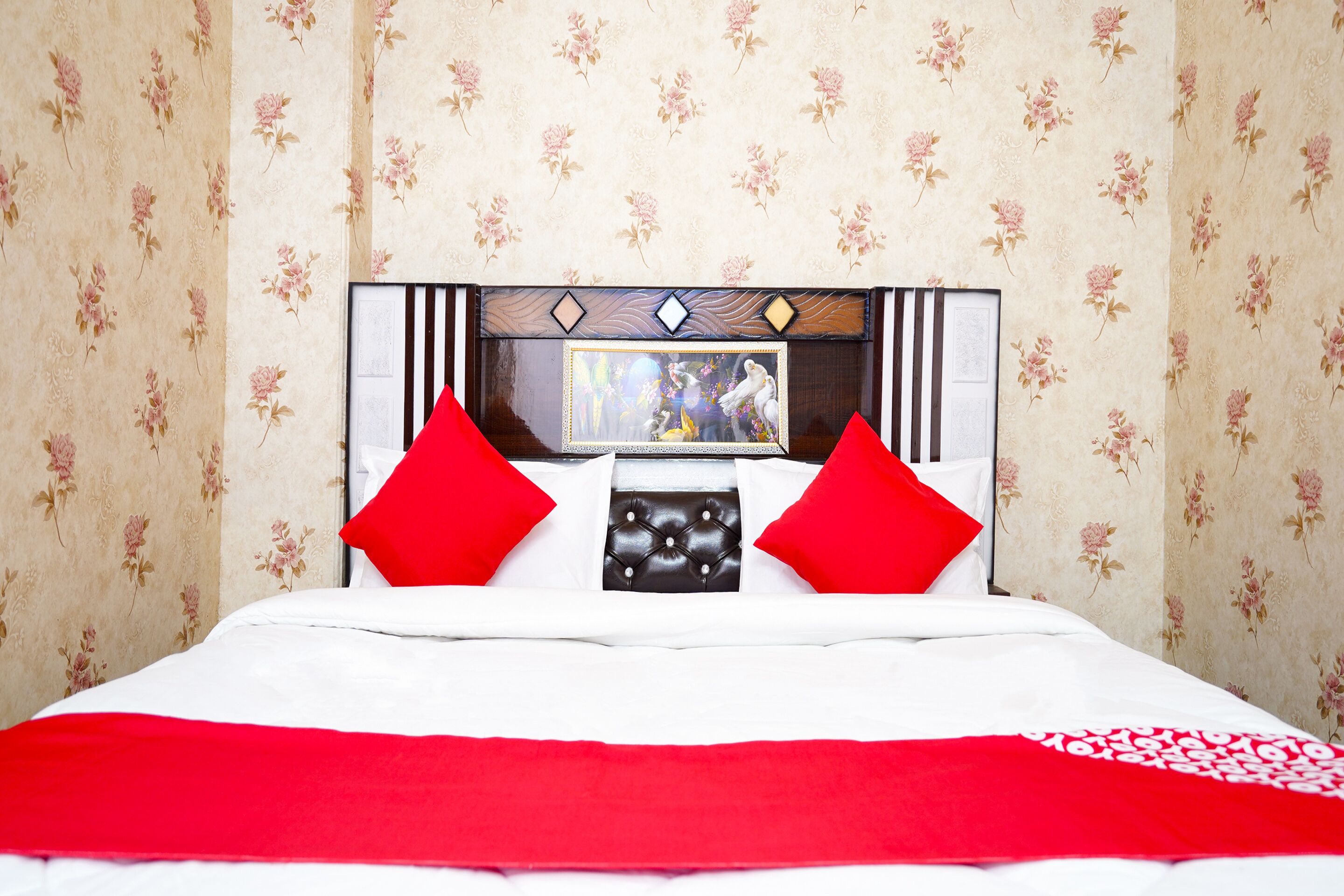 All In One by OYO Rooms