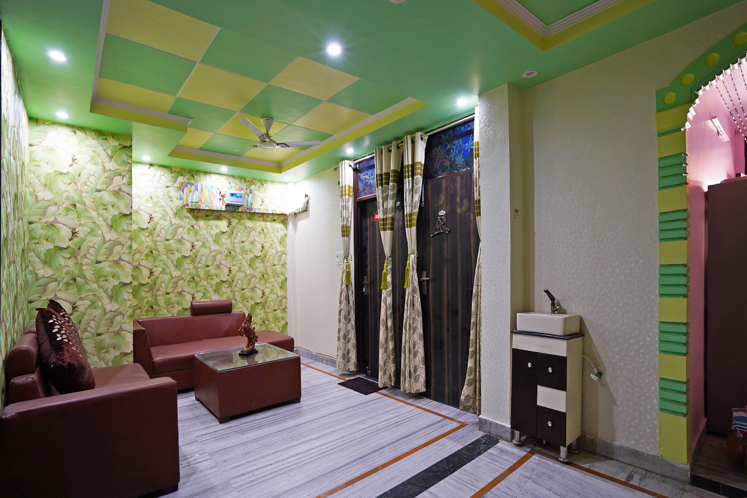All In One by OYO Rooms