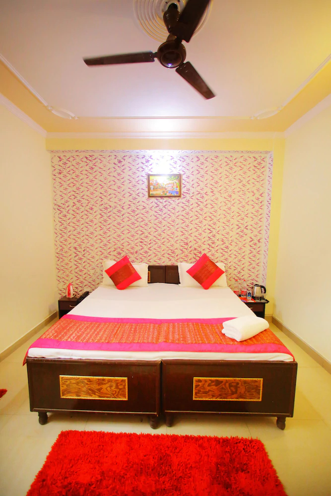 Arrival Inn by ADB Rooms