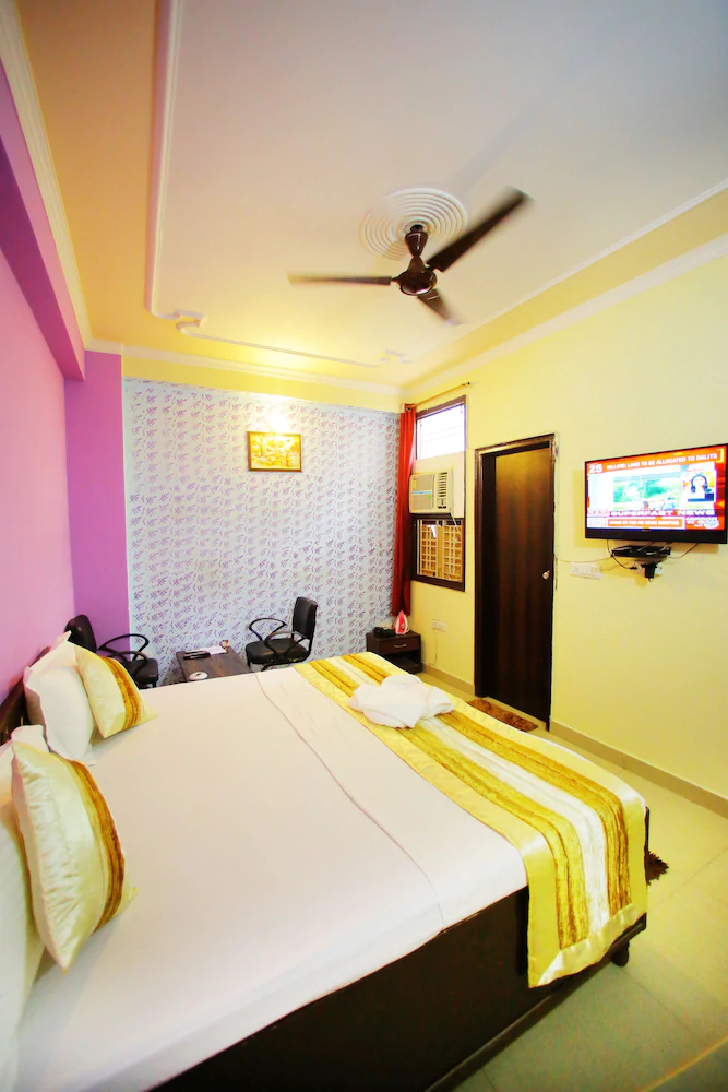 Arrival Inn by ADB Rooms