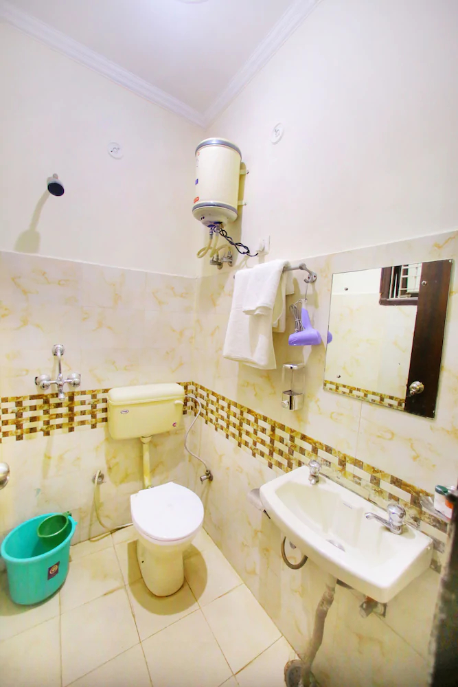 Arrival Inn by ADB Rooms