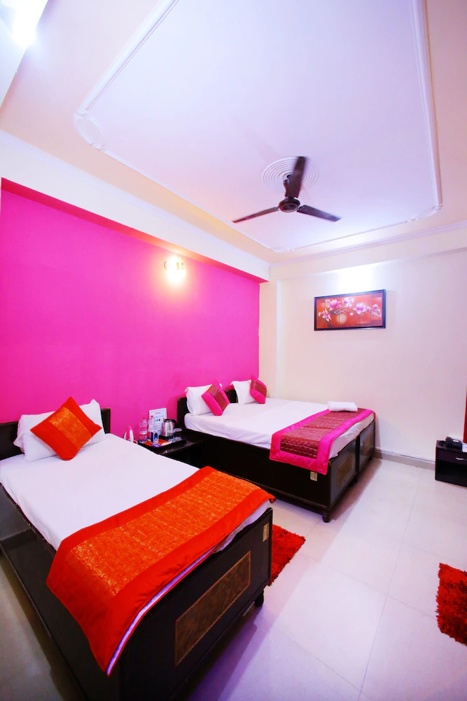 Arrival Inn by ADB Rooms