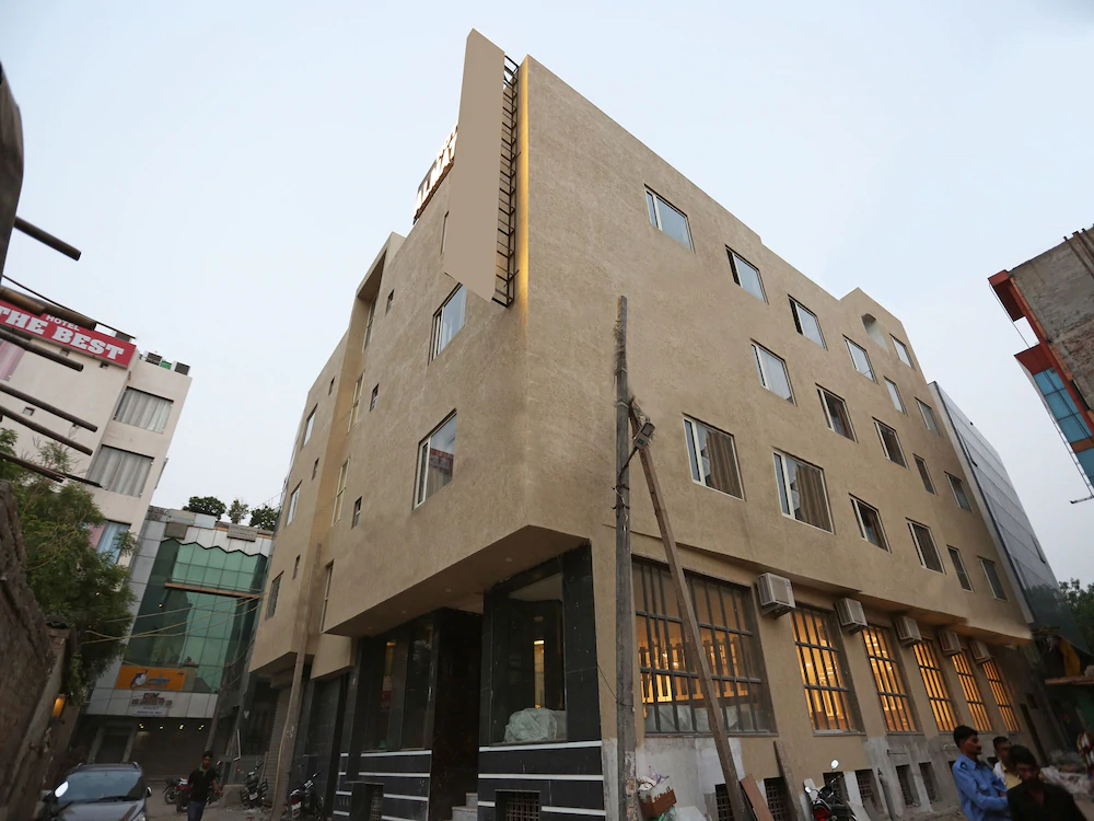 Hotel Almati Inn by OYO Rooms
