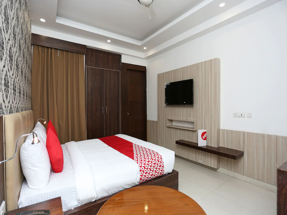 Hotel Almati Inn by OYO Rooms