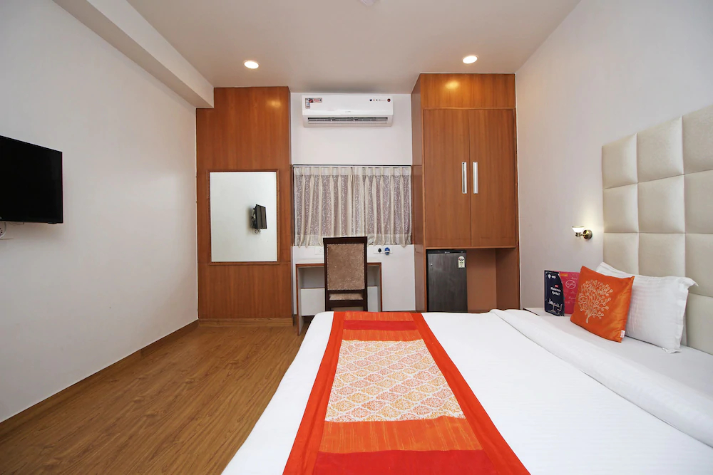 Chanson Hotels By OYO Rooms