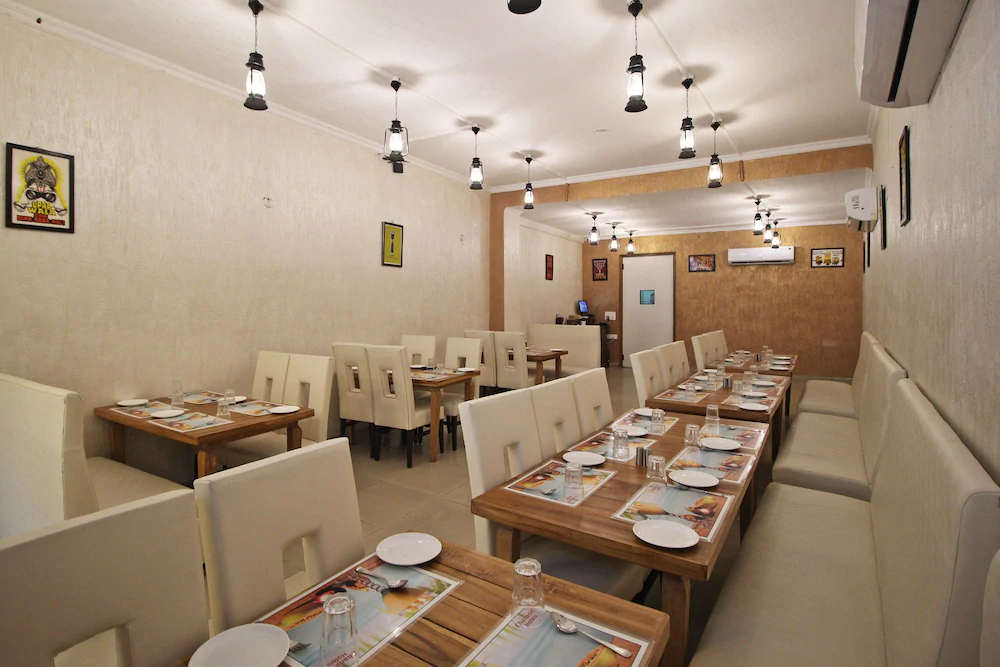 Chanson Hotels By OYO Rooms