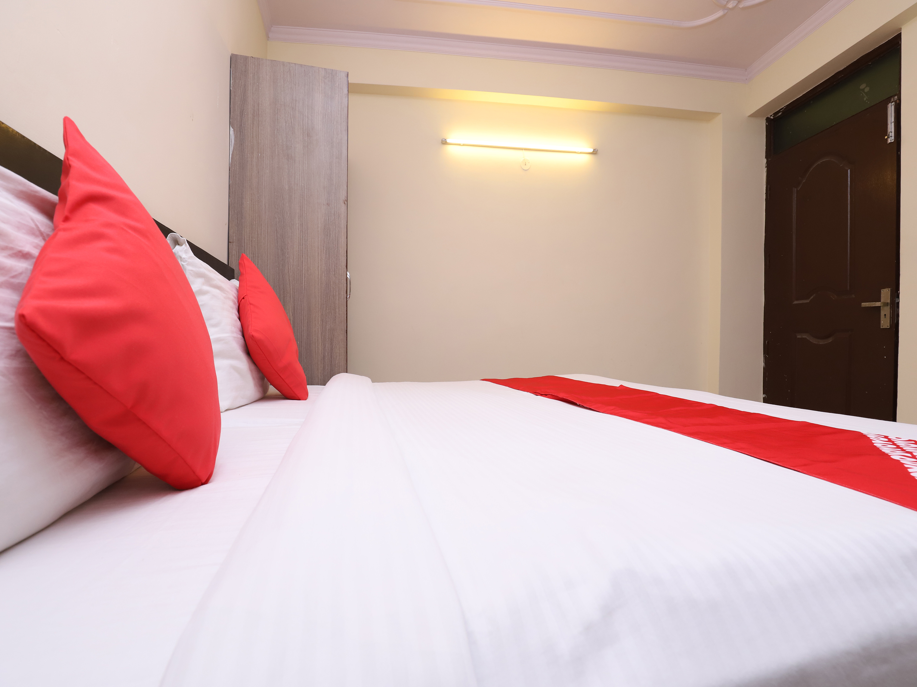 Charanpahari Hotel by OYO Rooms