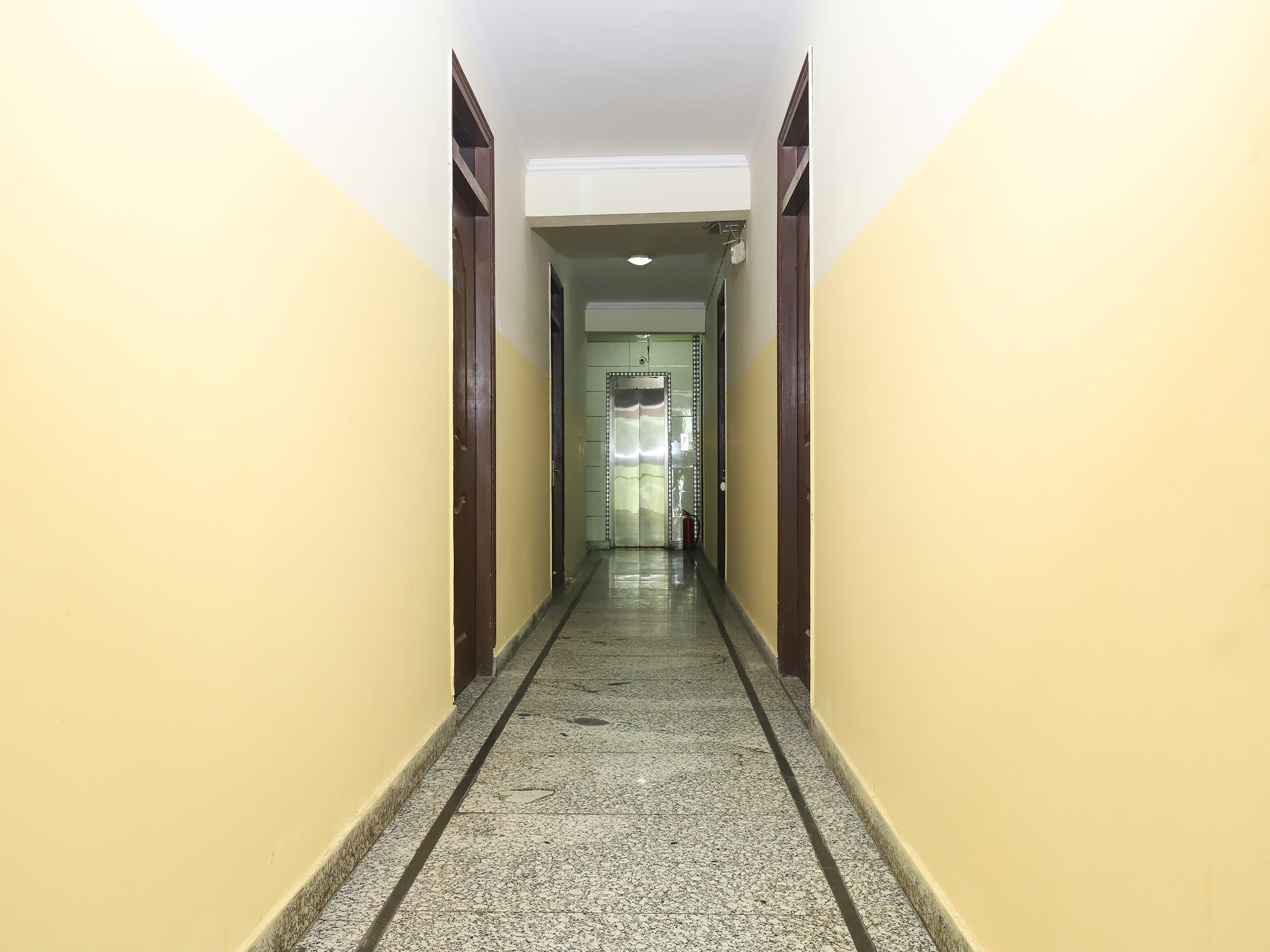 Charanpahari Hotel by OYO Rooms