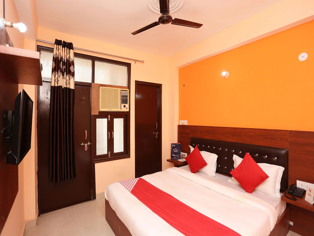 Chauhan Palace By OYO Rooms