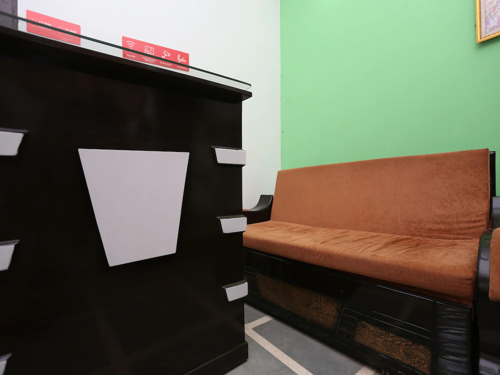 Chauhan Palace By OYO Rooms