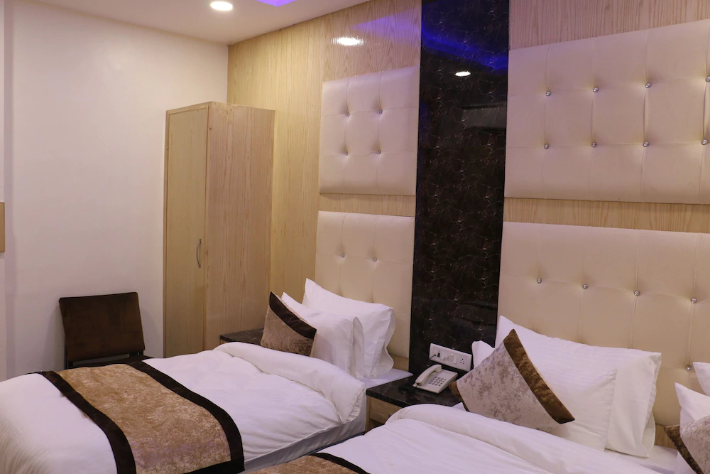 Hotel Cabana by Check In Room