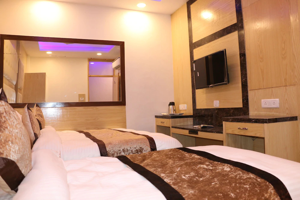 Hotel Cabana by Check In Room