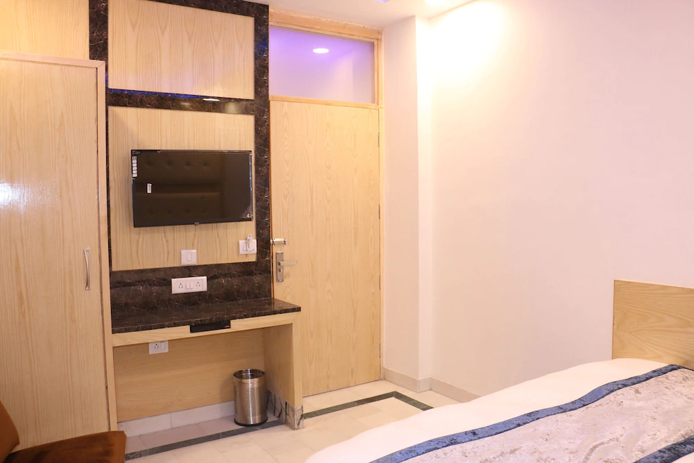 Hotel Cabana by Check In Room