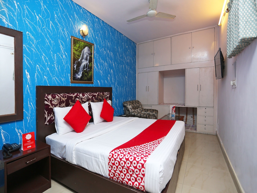Chirag Residency By OYO Rooms