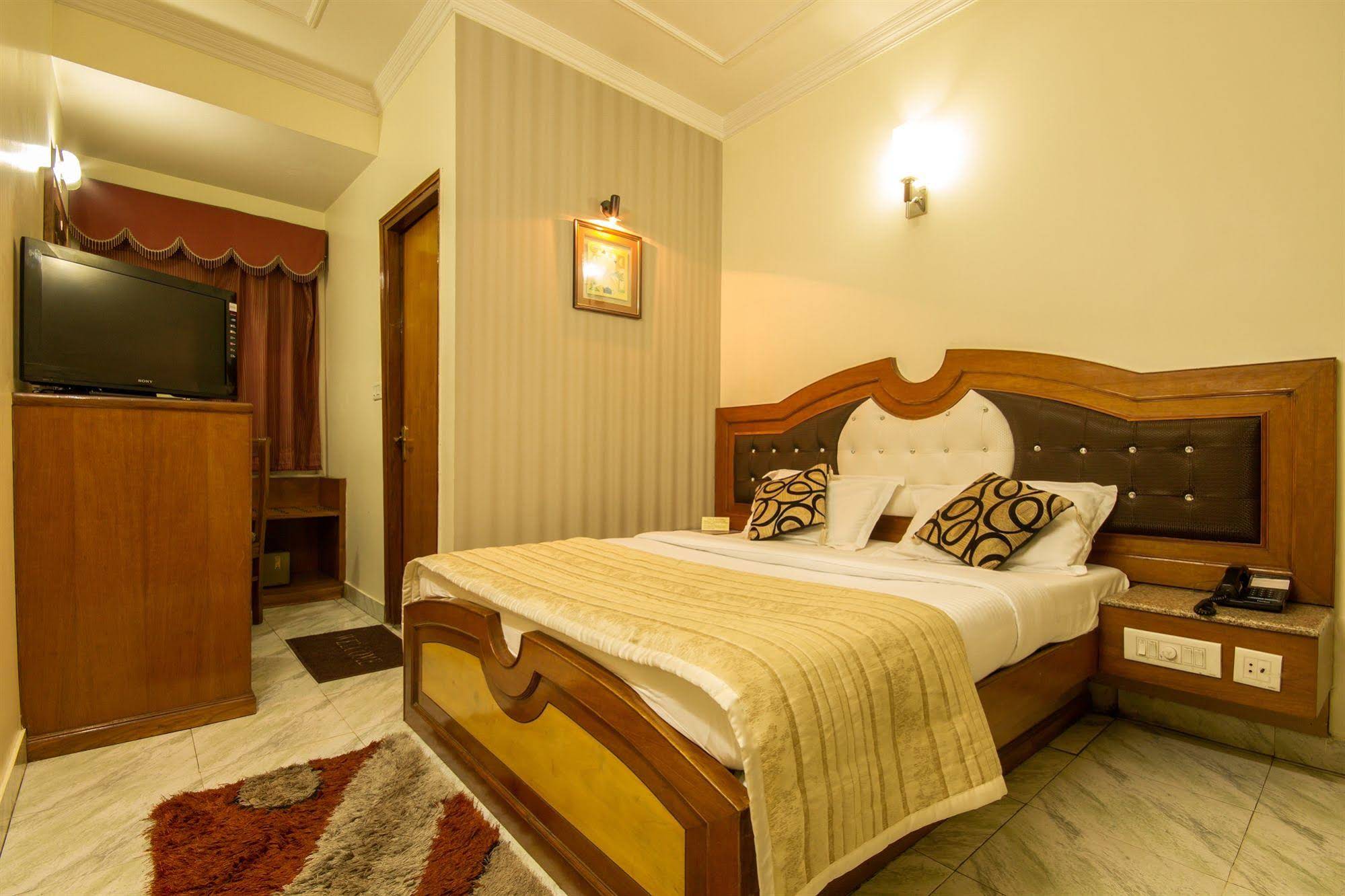 C Park Inn