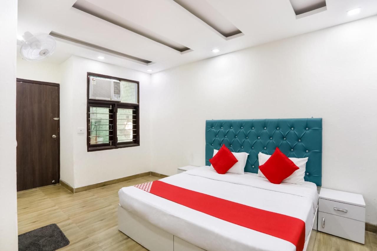 Crystal Palace by OYO Rooms