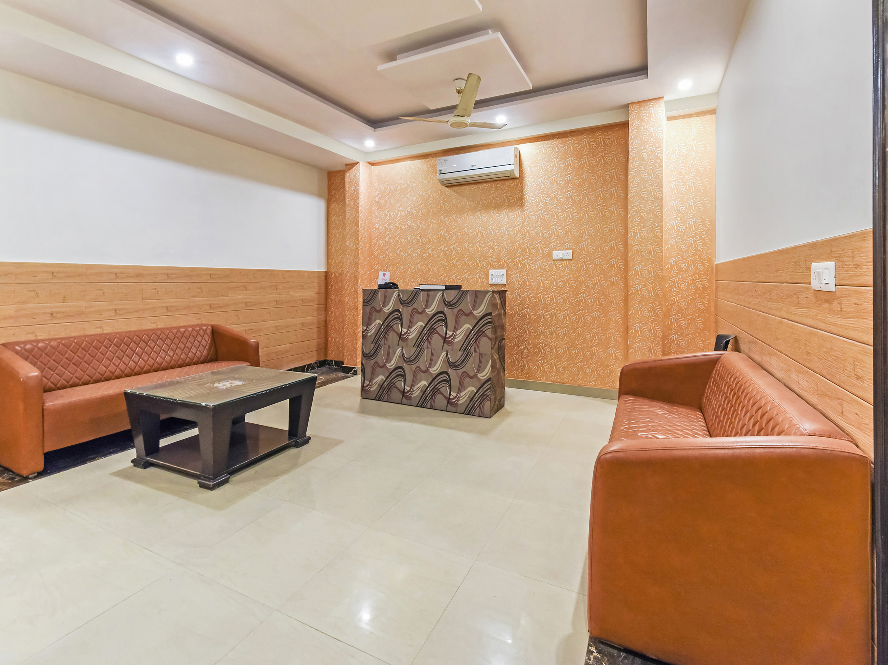 Divine Inn by OYO Rooms