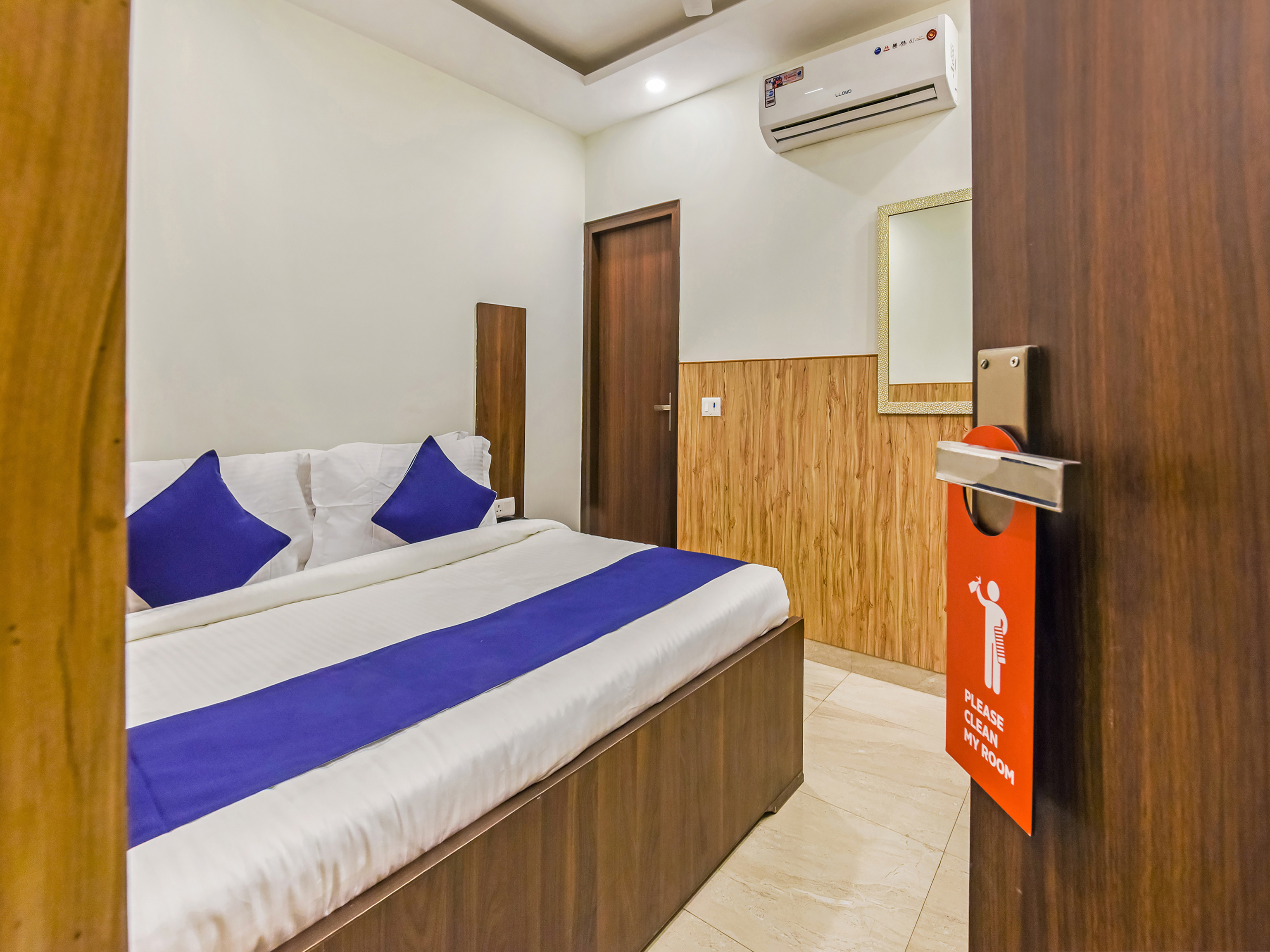 Divine Inn by OYO Rooms
