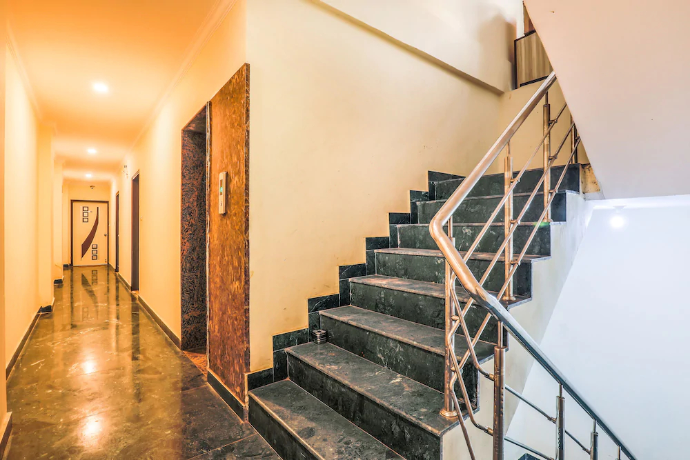 Hotel Clink Residency by OYO Rooms