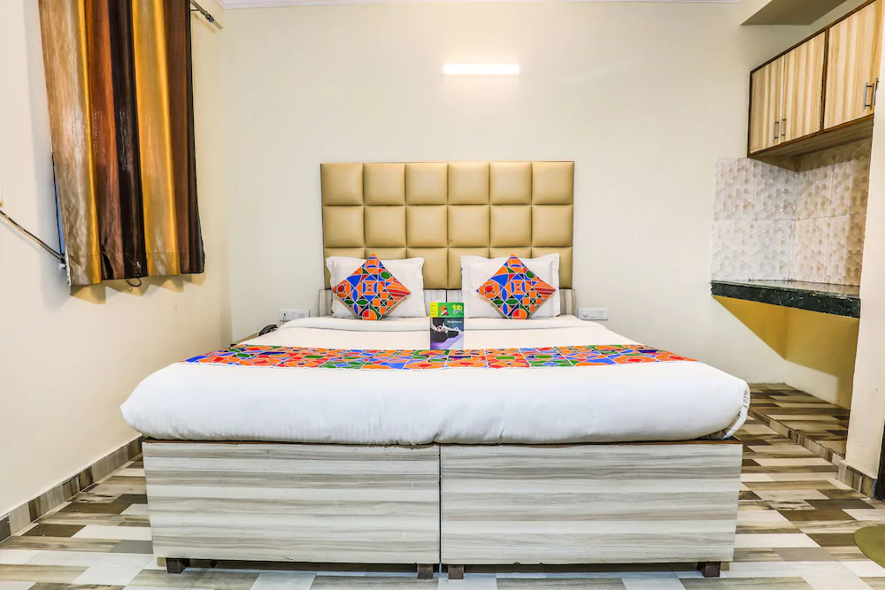Hotel Clink Residency by OYO Rooms