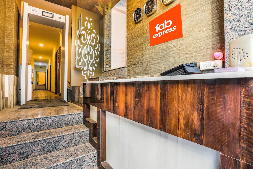 Hotel Clink Residency by OYO Rooms