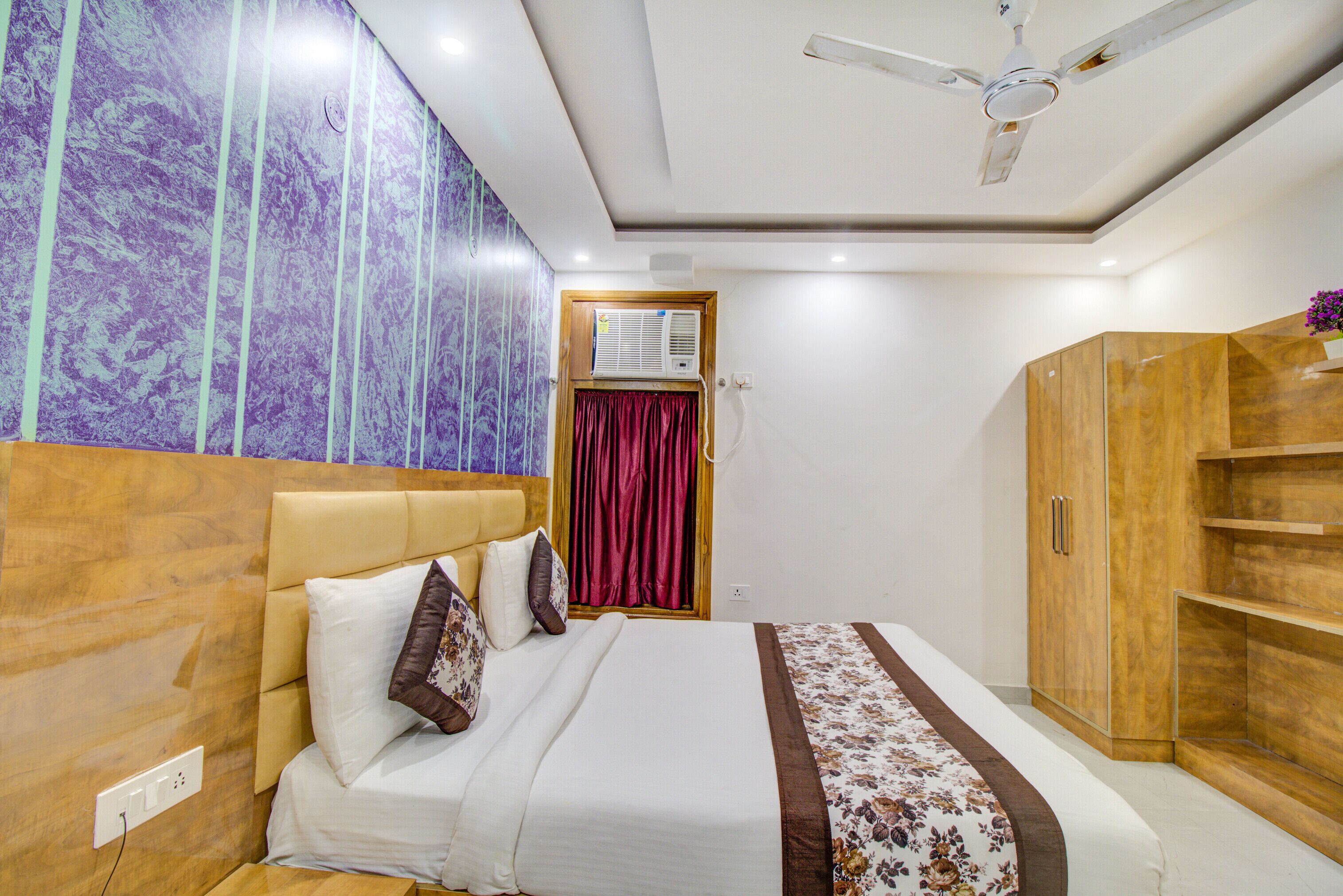 Fabexpress Gross inn Suites