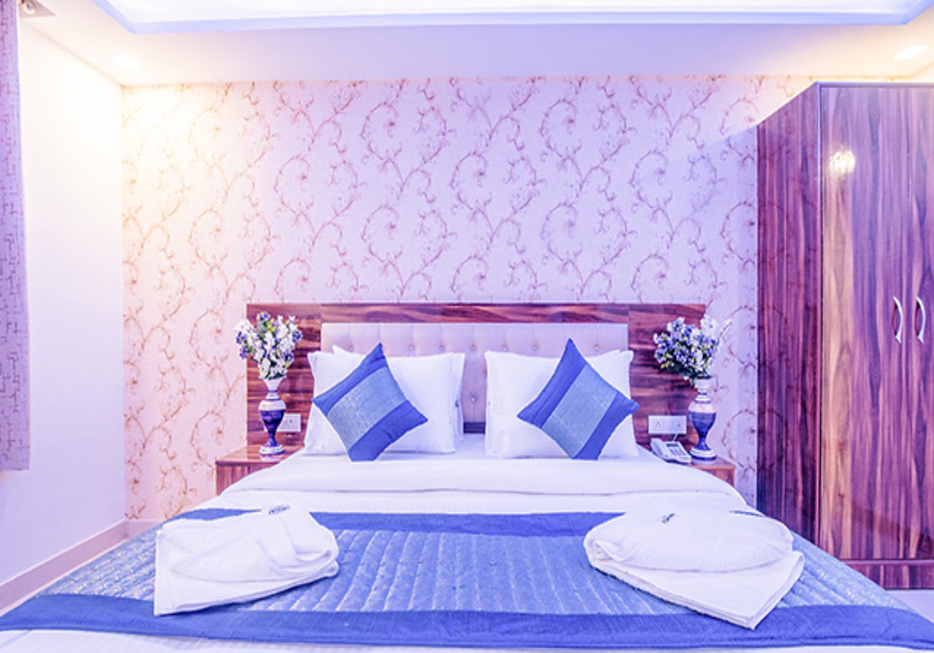 Fabexpress Pearl Robe