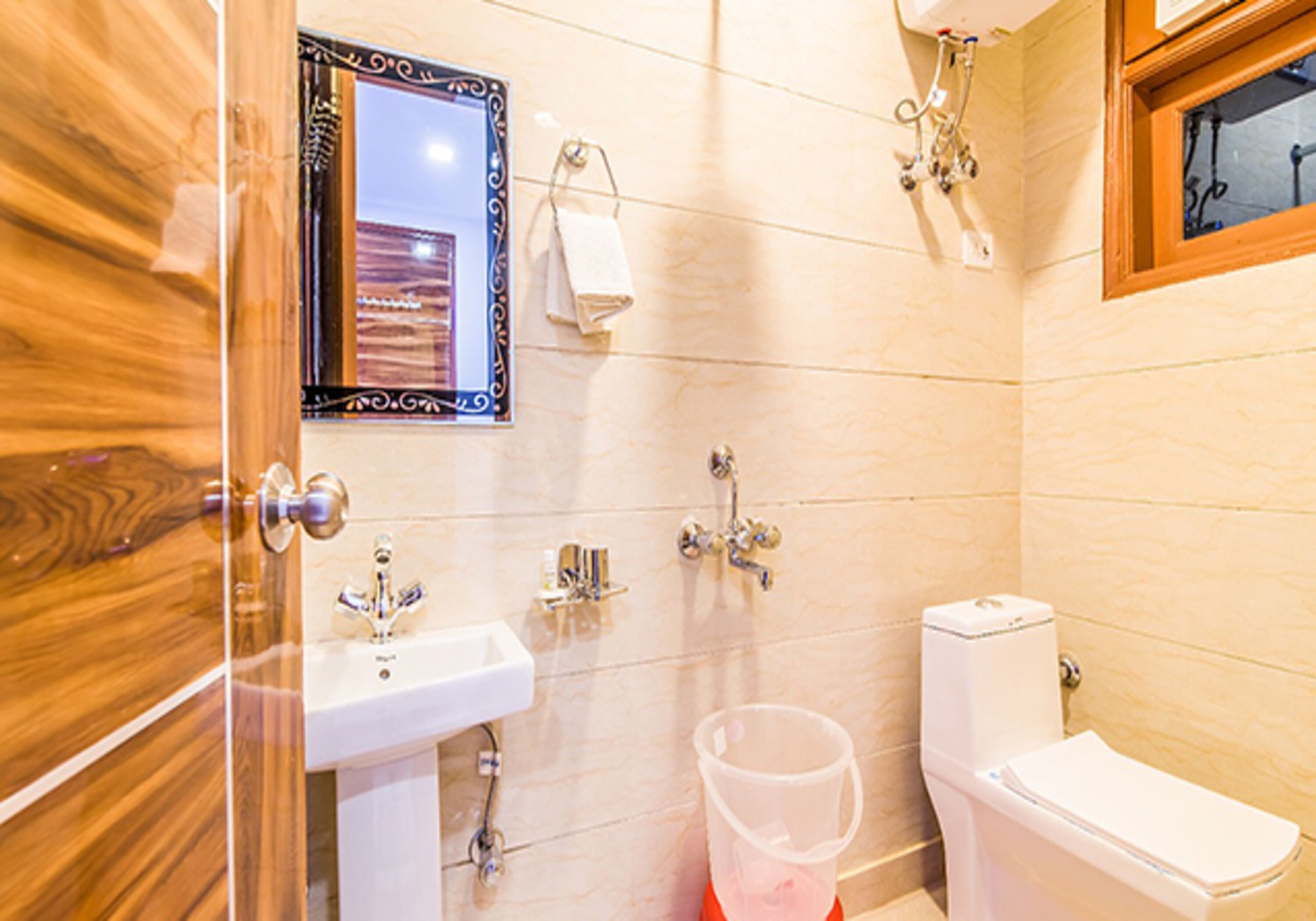 Fabexpress Pearl Robe