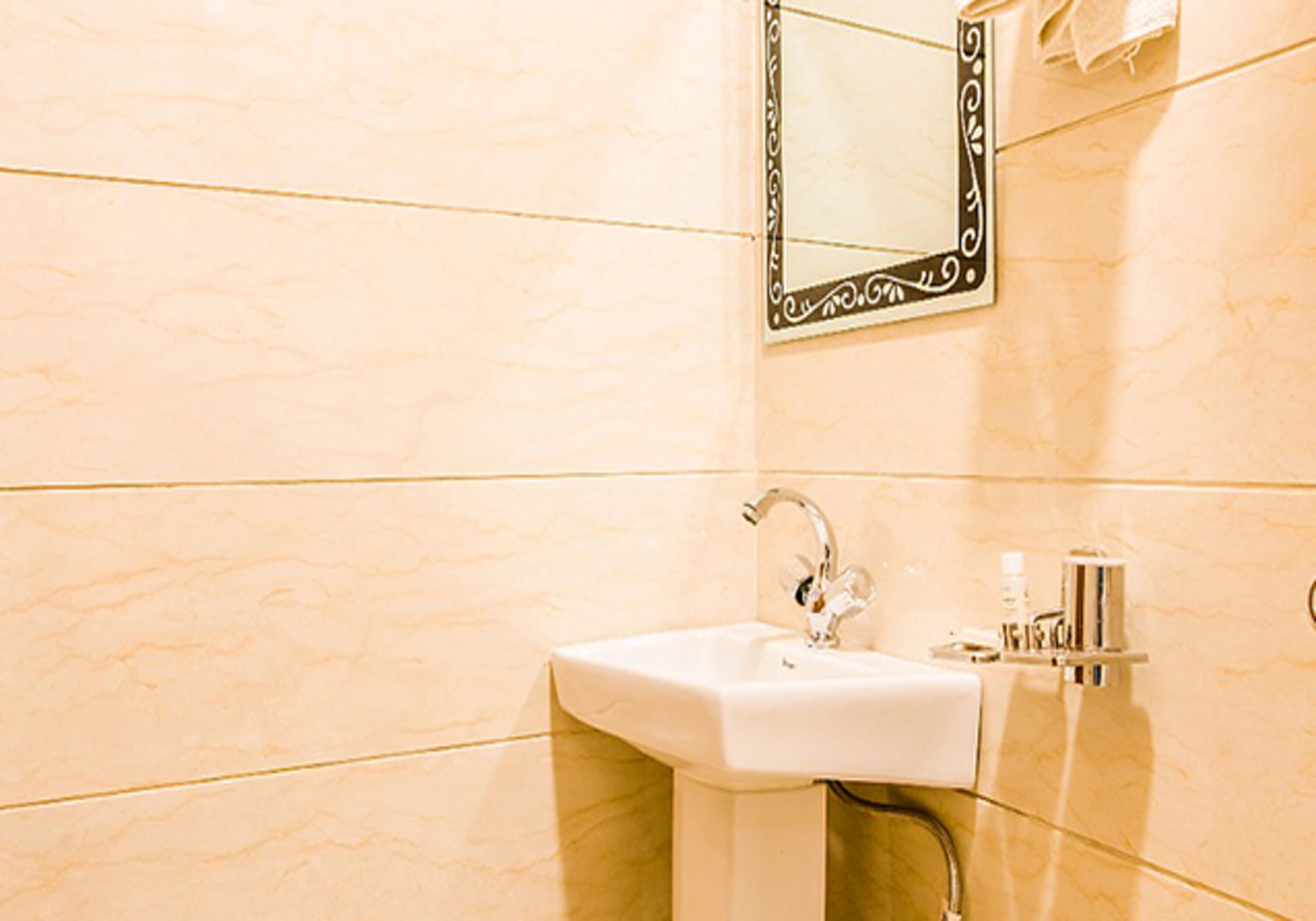 Fabexpress Pearl Robe