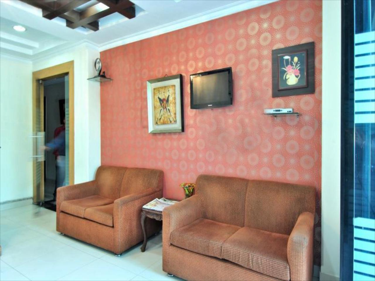 Fabhotel Cosy Palace