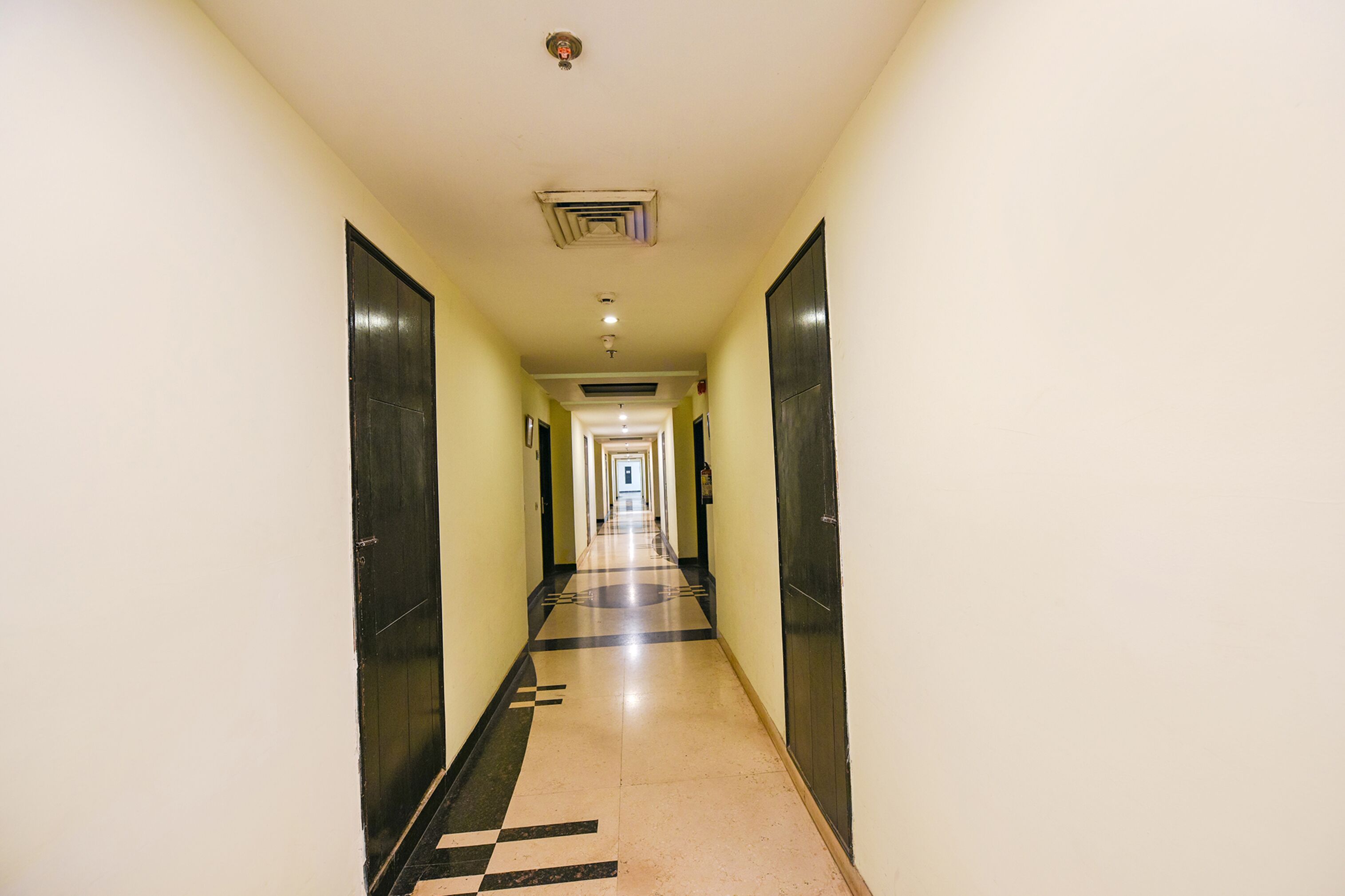 Fabhotel Prime Westend Inn
