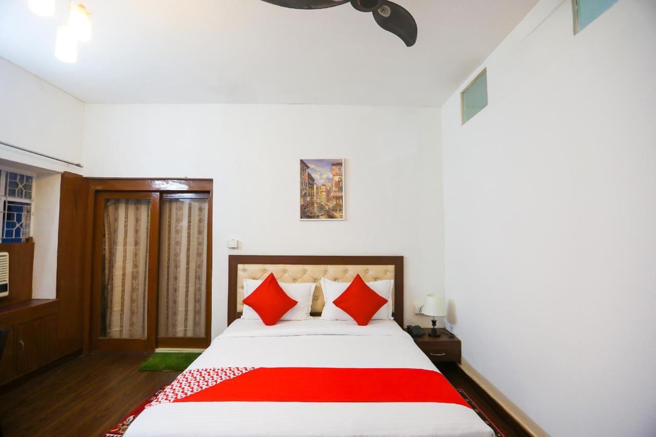 Golden Home Stay by OYO Rooms