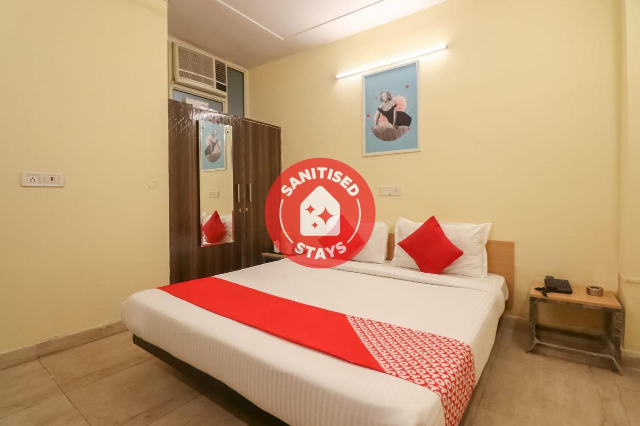 Grand Palace by OYO Rooms