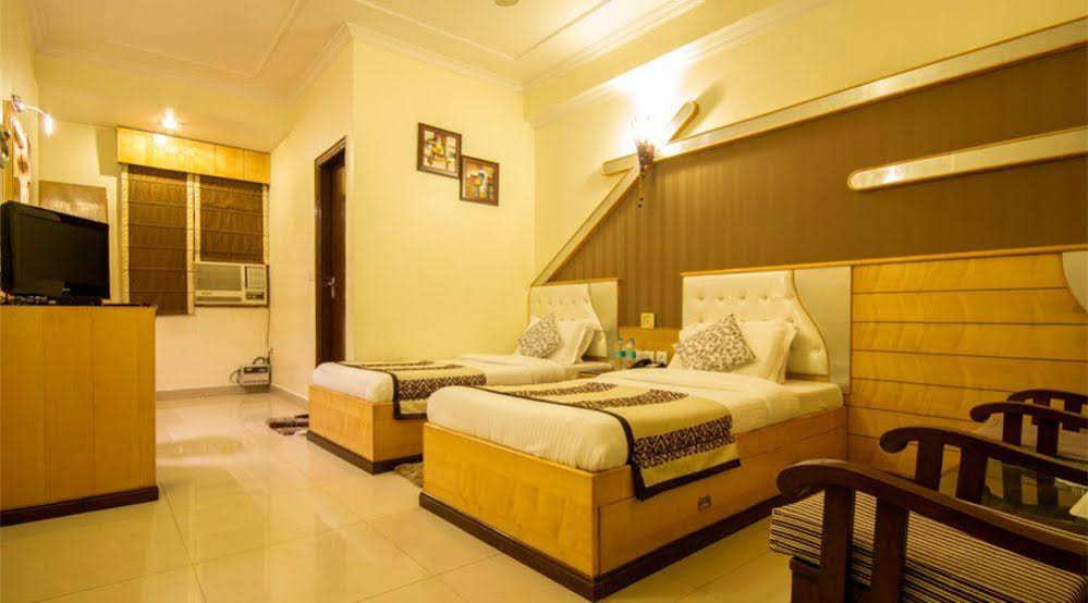 Grand Park Inn