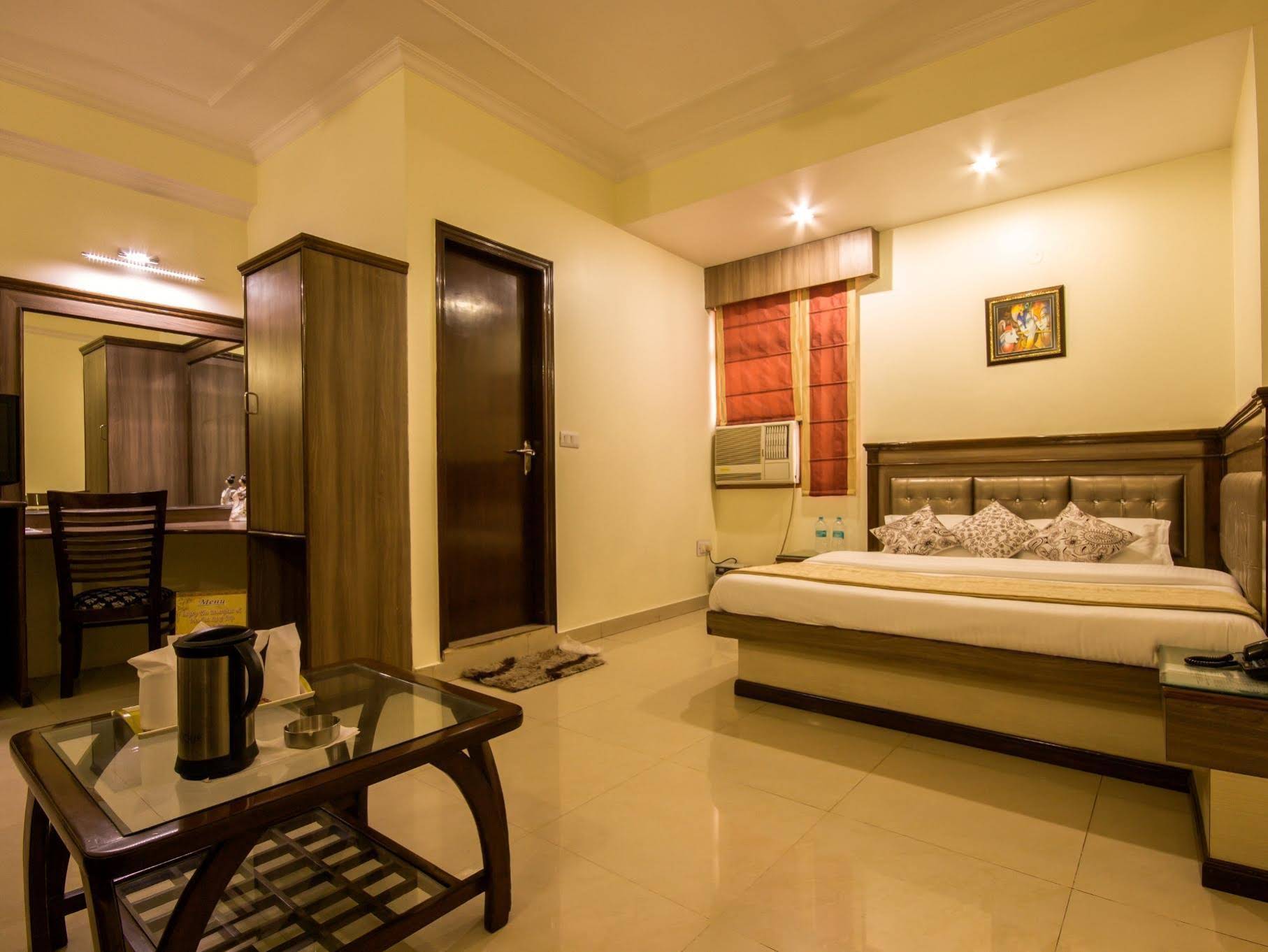Grand Park Inn