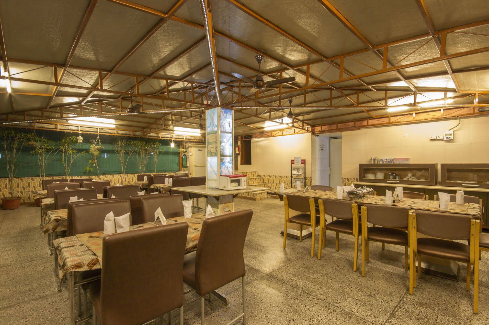 Grand Park Inn