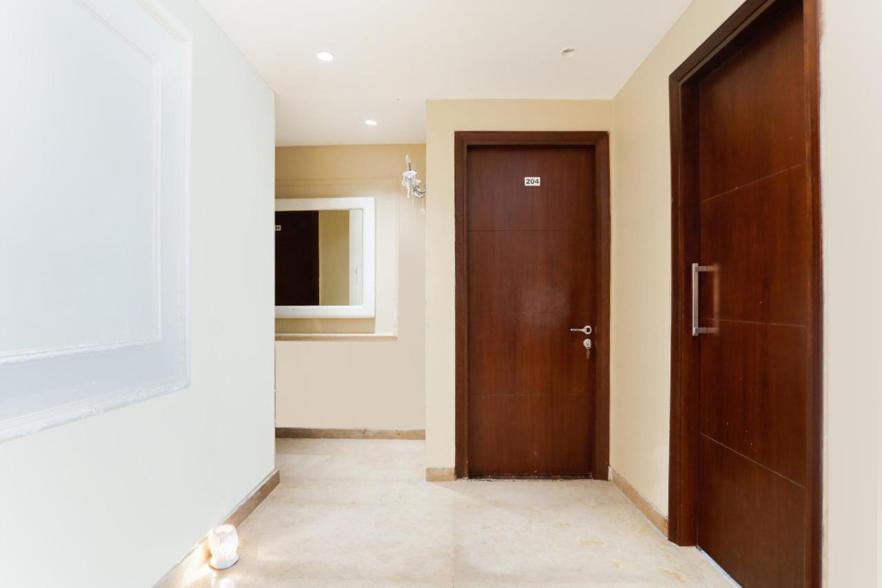 Grand Villa by OYO Rooms